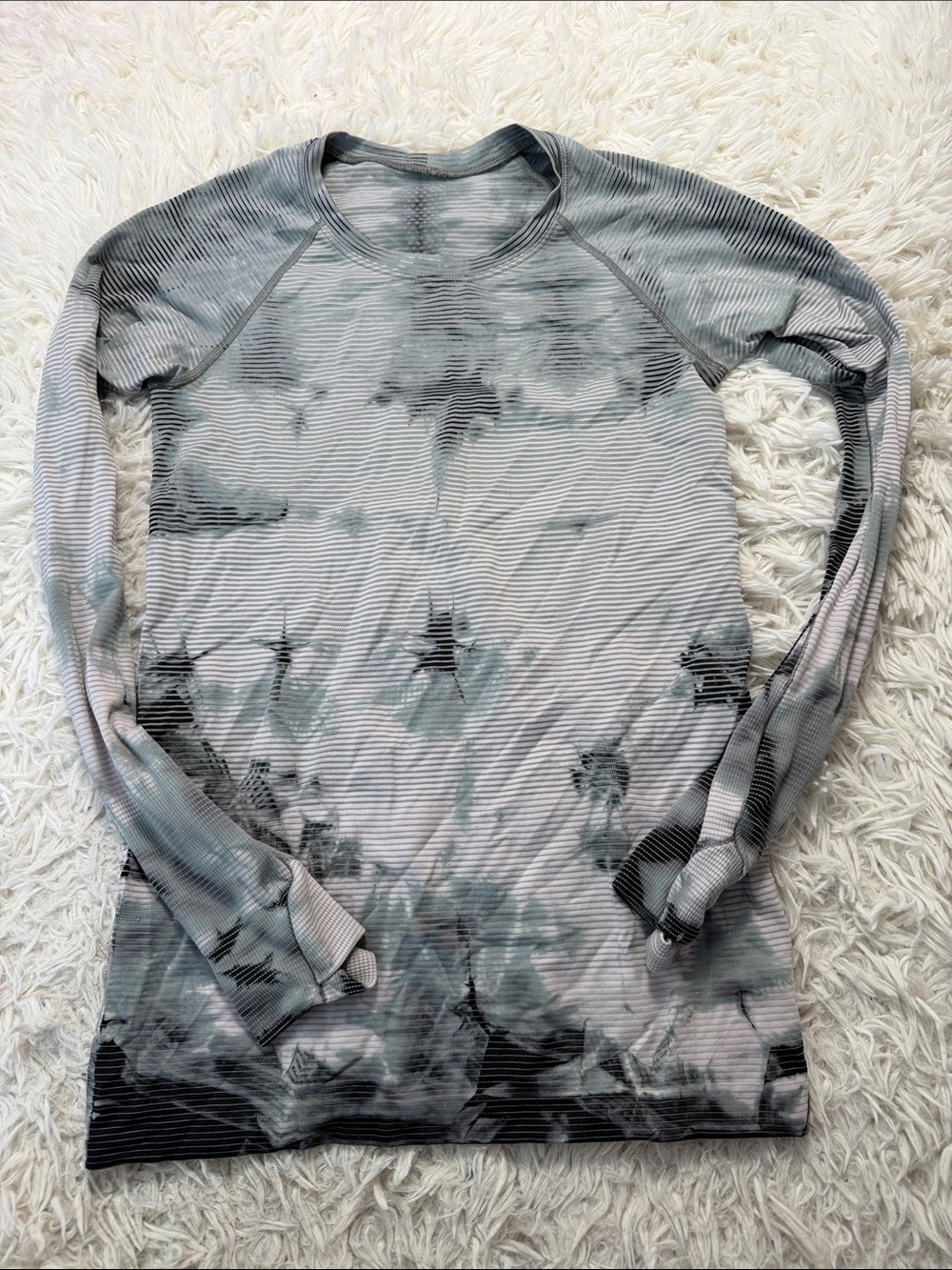Lululemon Swiftly Tech Long Sleeve 2.0 *MultiDye Shibori Stripe Graphite Grey